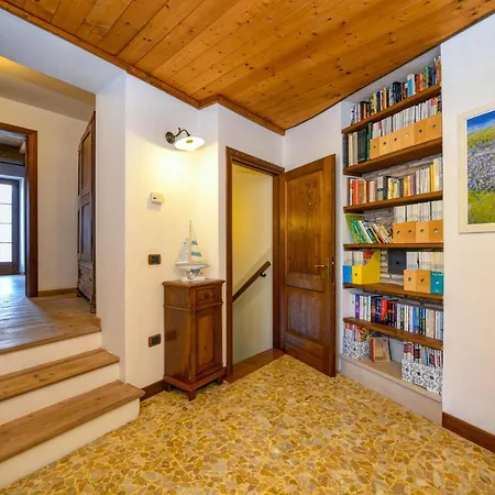 Holiday home Casa Nel Borgo - Casa Oliva *
