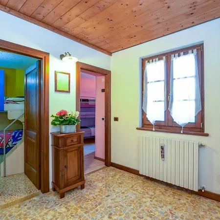 Holiday home Casa Nel Borgo - Casa Oliva *